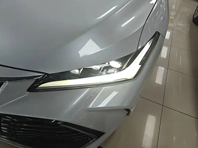 Toyota Avalon — Фото автомобиля 23