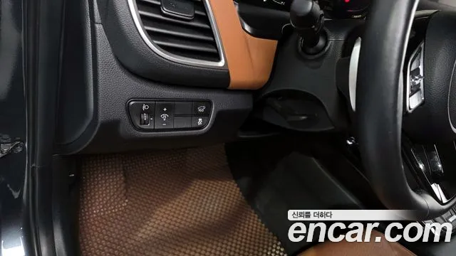 Kia Seltos Бензин 1.6 турбо 2WD — Фото автомобиля 17