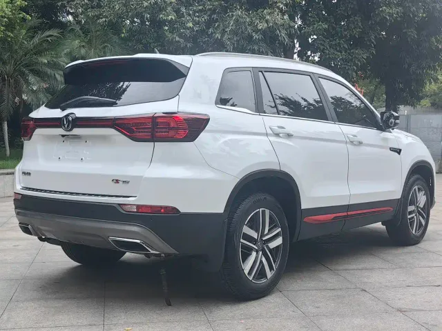 Changan CS75 — Фото автомобиля 5