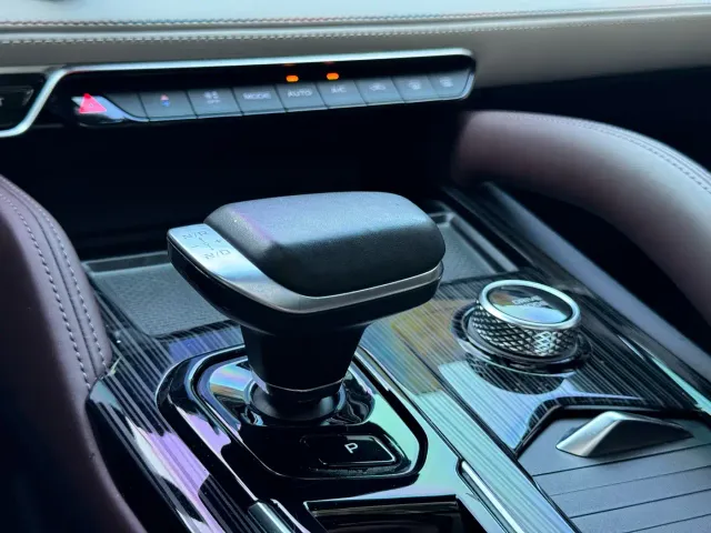 Geely Xingyue L — Фото автомобиля 11