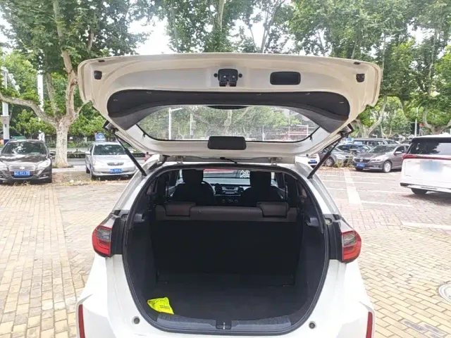 Honda Fit — Фото автомобиля 18