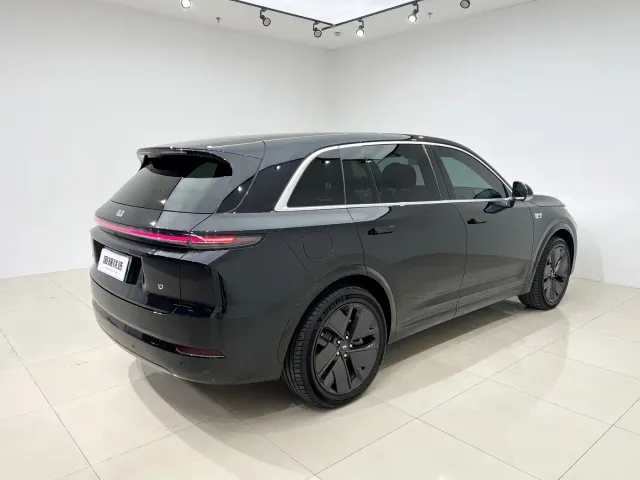 Li Auto L7 — Фото автомобиля 6