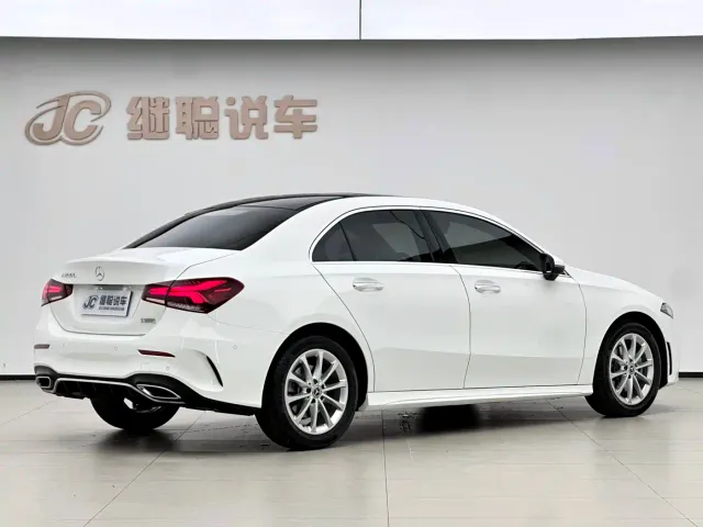 Mercedes-Benz A-Class — Фото автомобиля 4