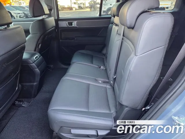 Hyundai Santa Fe — Фото автомобиля 16