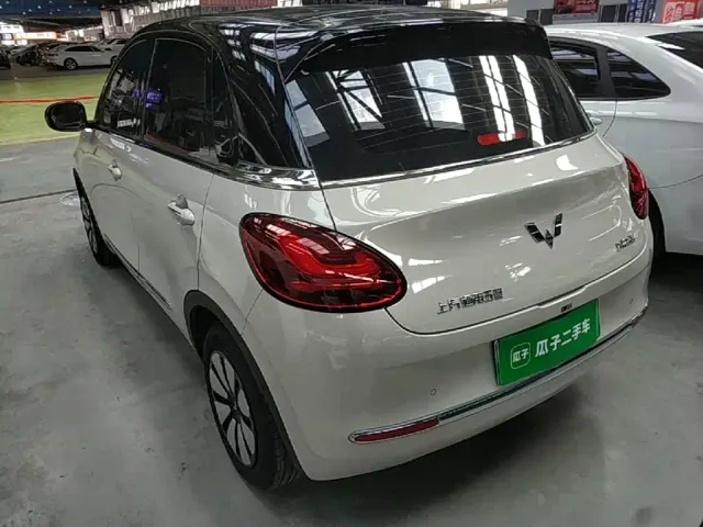 Wuling Bingo — Фото автомобиля 4