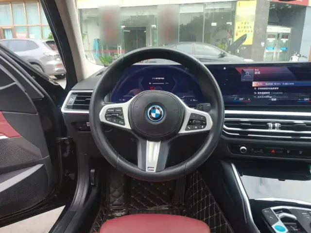 BMW i3 — Фото автомобиля 10