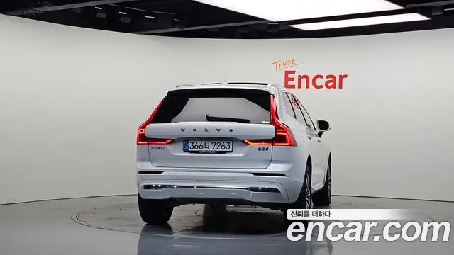 Фотография автомобиля — Вольво XC60