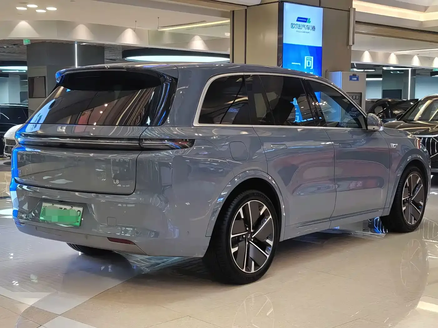 Li Auto Li L8 2025 Max Smart Renewal Edition — Фото автомобиля 7