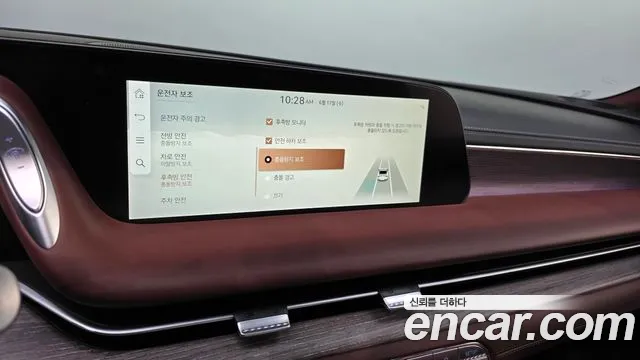 Genesis G90 Бензин 3.5 турбо AWD — Фото автомобиля 14
