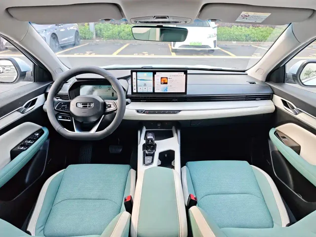 Geely Emgrand L — Фото автомобиля 7