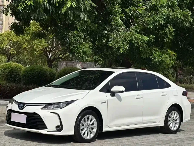 Фотография автомобиля — Toyota Corolla