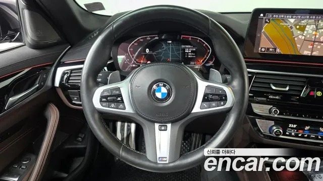BMW 5 Series G30 — Фото автомобиля 19