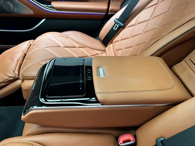 Mercedes-Benz Maybach S-Class — Фото автомобиля 26