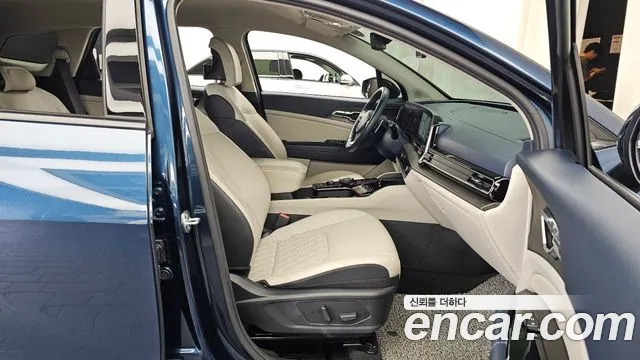 Kia Sportage Sportage 5-е поколение Бензин 1.6 турбо 2WD — Фото автомобиля 9