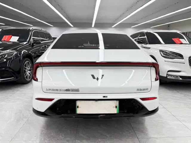 Wuling Starlight — Фото автомобиля 5