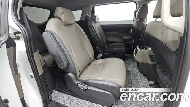 Kia Carnival 4th Gen — Фото автомобиля 17