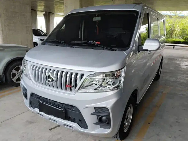 Фотография автомобиля — Changan Ruixing M60