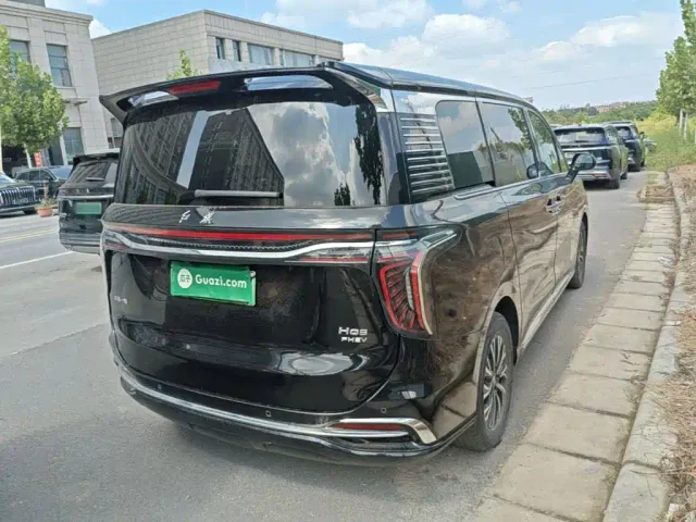 Hongqi HQ9 PHEV — Фото автомобиля 6