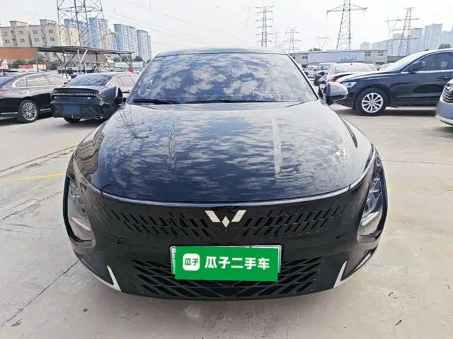 Wuling Starlight — Фото автомобиля 2