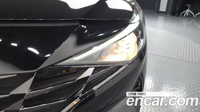 Hyundai AVANTE Modern — Фото автомобиля 22