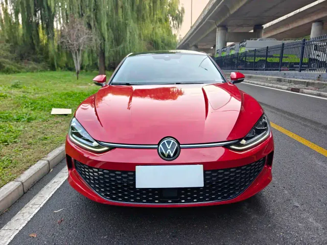 Volkswagen Lamando — Фото автомобиля 3
