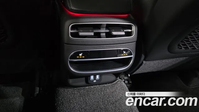 Genesis GV70 — Фото автомобиля 19