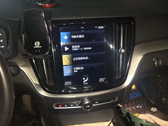 Volvo Volvo S60 2022 B4 Smart Comfort Luxury Edition — Фото автомобиля 14