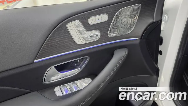 Mercedes-Benz GLE-Class — Фото автомобиля 26