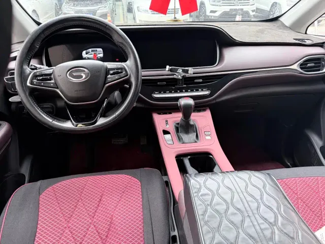 GAC Trumpchi M6 — Фото автомобиля 14