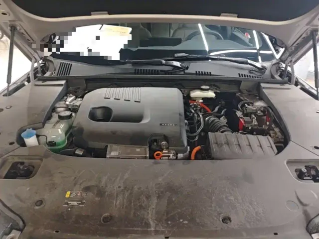 Volvo XC70 Plug-in Hybrid — Фото автомобиля 19