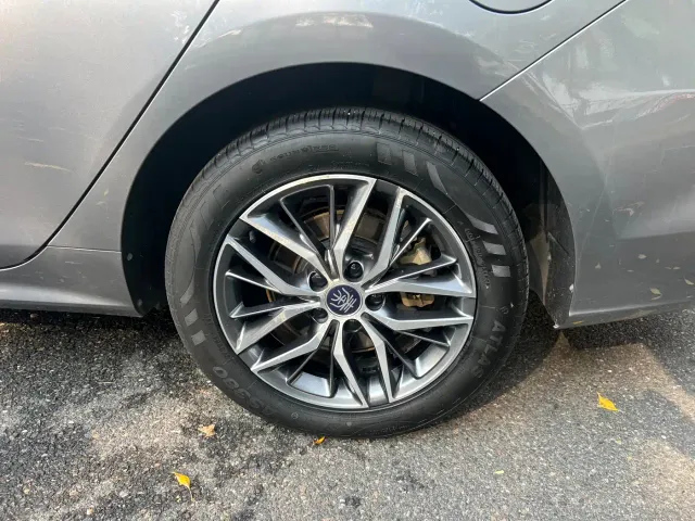 BYD Qin PLUS — Фото автомобиля 17