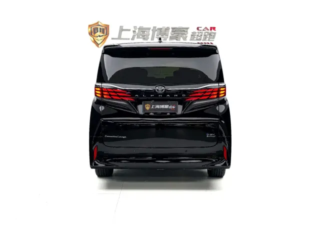 Toyota Alphard — Фото автомобиля 4