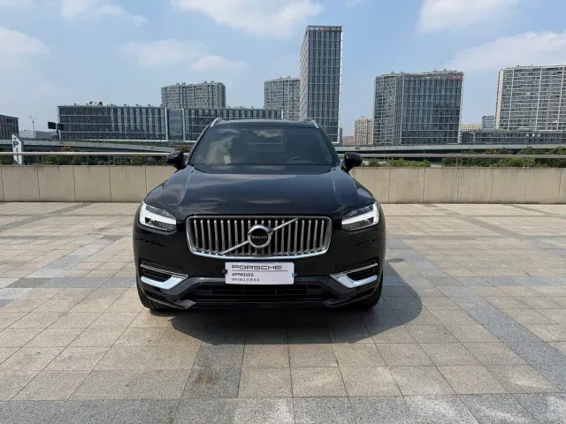 Volvo Volvo XC90 2022 B5 Smart Luxury Edition 5-seater — Фото автомобиля 2