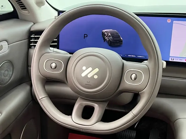 IM Motors LS6 — Фото автомобиля 23