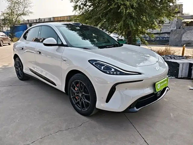 IM Motors LS6 — Фото автомобиля 3