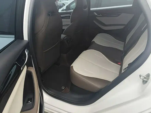 BYD Qin PLUS — Фото автомобиля 16