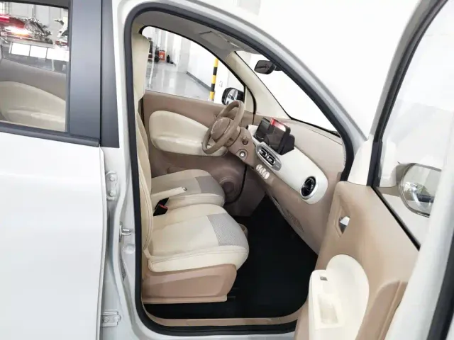 Wuling Hongguang Mini EV — Фото автомобиля 23