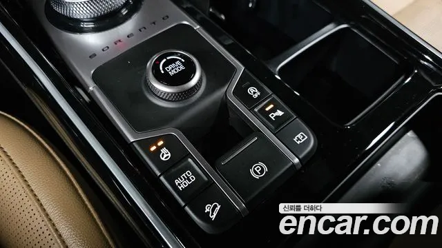 Kia Sorento Новый Sorento 4 поколение Бензин 2.5T 2WD — Фото автомобиля 15