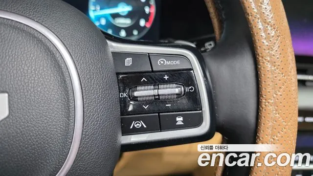 Kia Carnival 4th Gen — Фото автомобиля 22