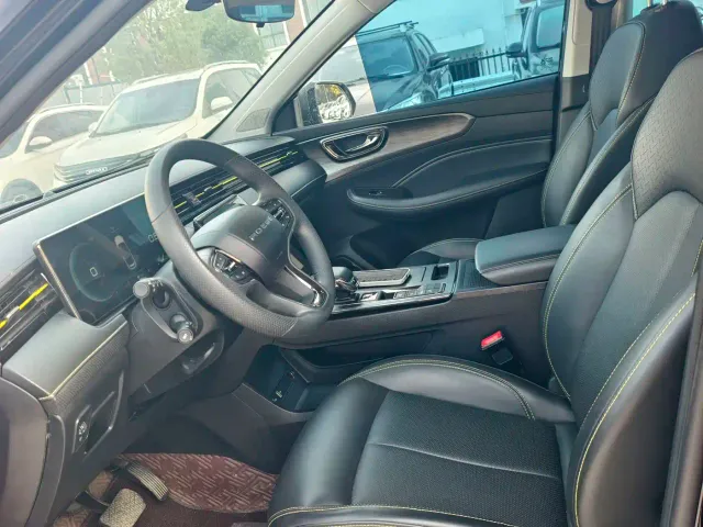 Roewe RX5 — Фото автомобиля 15