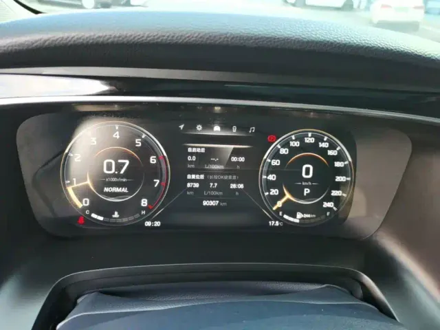 GAC Trumpchi M8 — Фото автомобиля 11