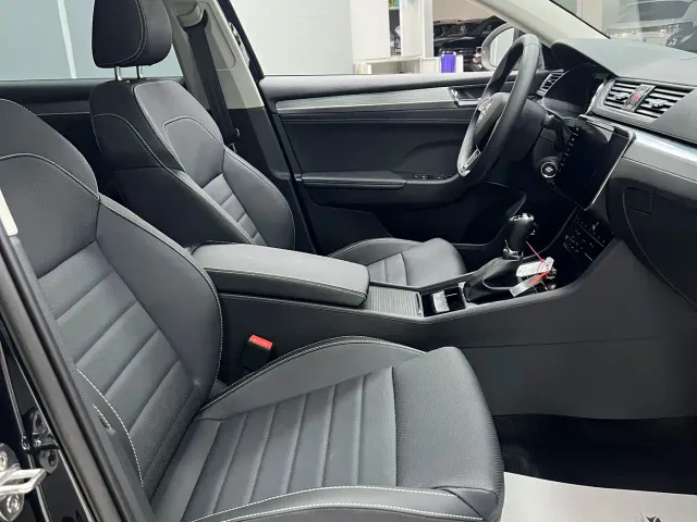 Skoda Superb — Фото автомобиля 27