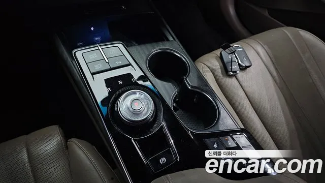Kia K8 K8 Hybrid — Фото автомобиля 9