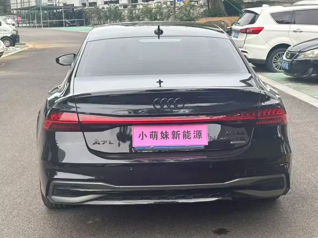Audi A7L — Фото автомобиля 22