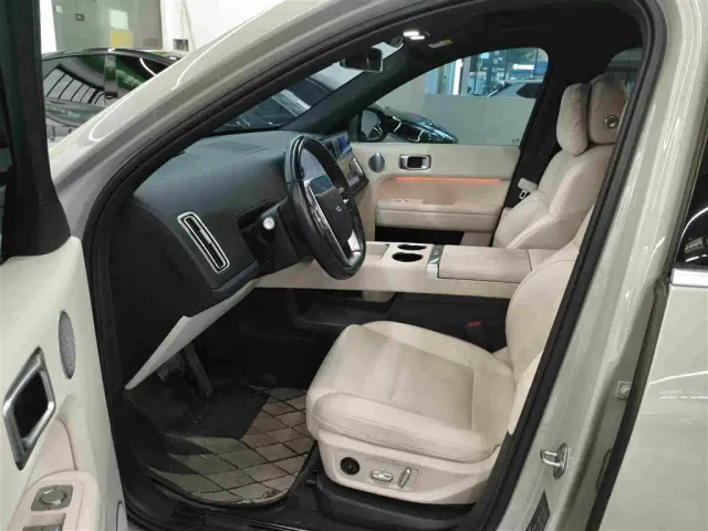 Li Auto Li Auto L6 2024 Pro — Фото автомобиля 5
