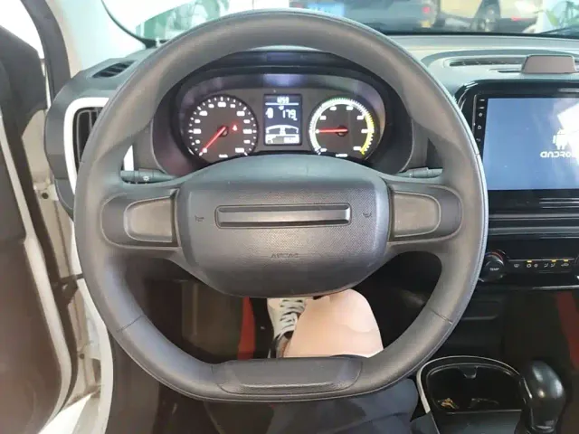 Roewe Clever — Фото автомобиля 10