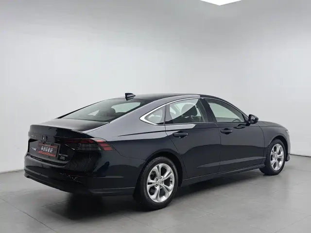 Honda Accord — Фото автомобиля 2