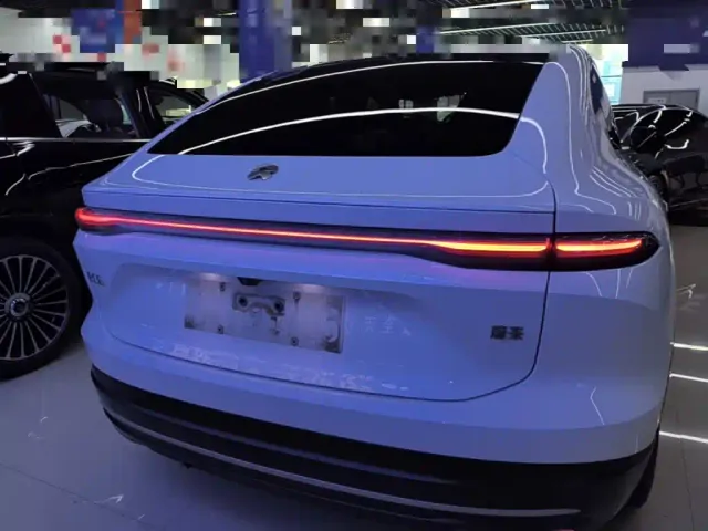 Nio EC6 — Фото автомобиля 5