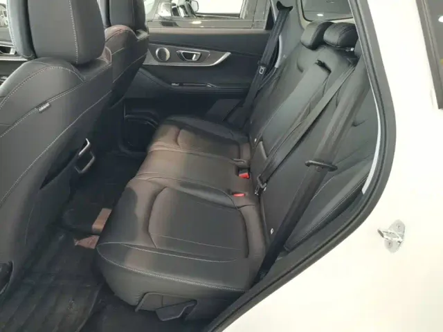 Chery Tiggo 8 PRO EV — Фото автомобиля 16