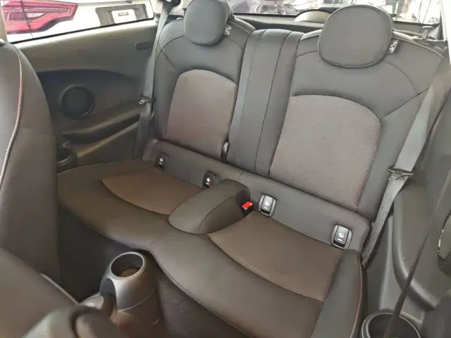 MINI Hatch — Фото автомобиля 16